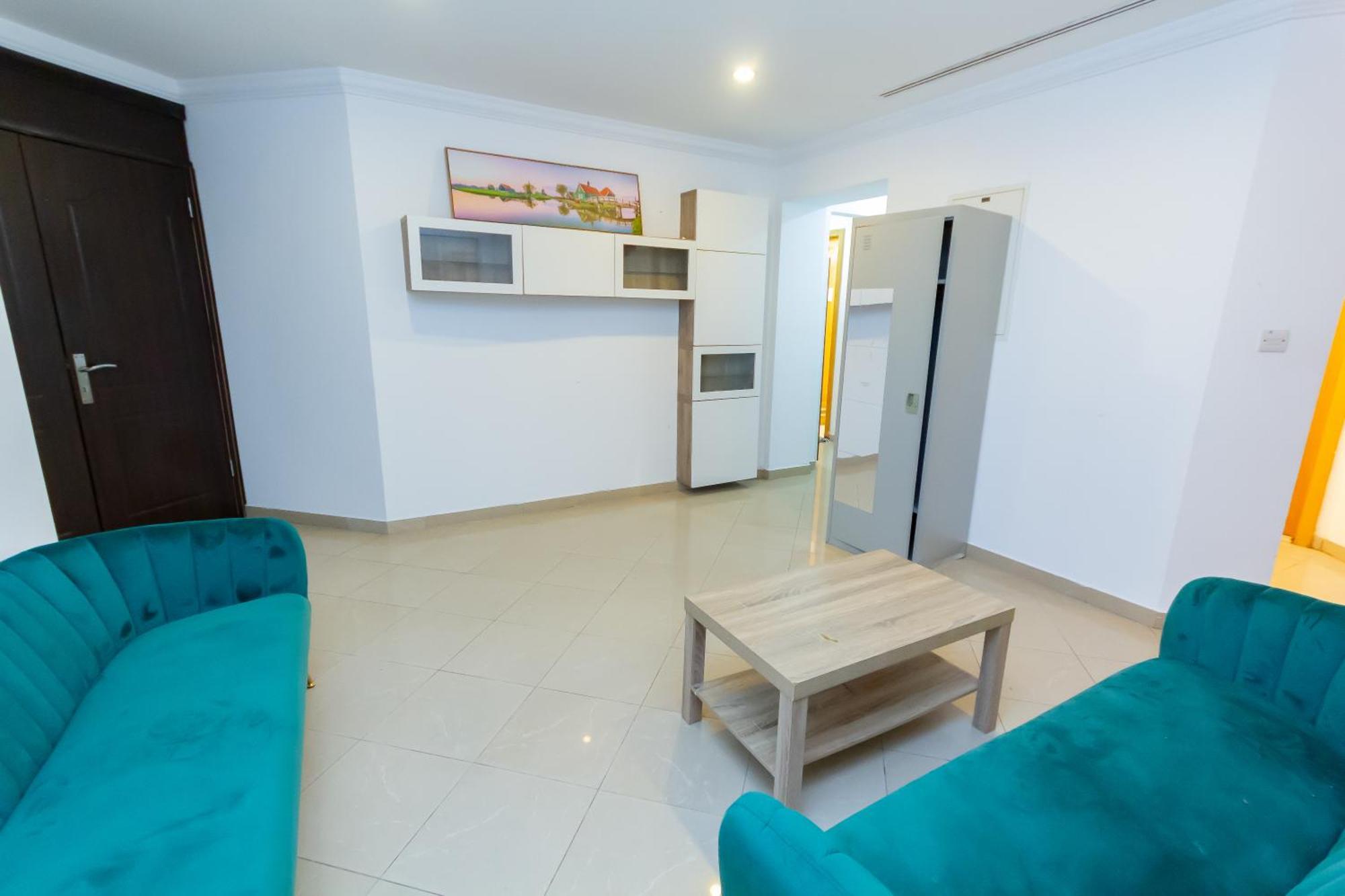 Nice Single Rooms For "Girls" Only In Dubai, Marina Экстерьер фото