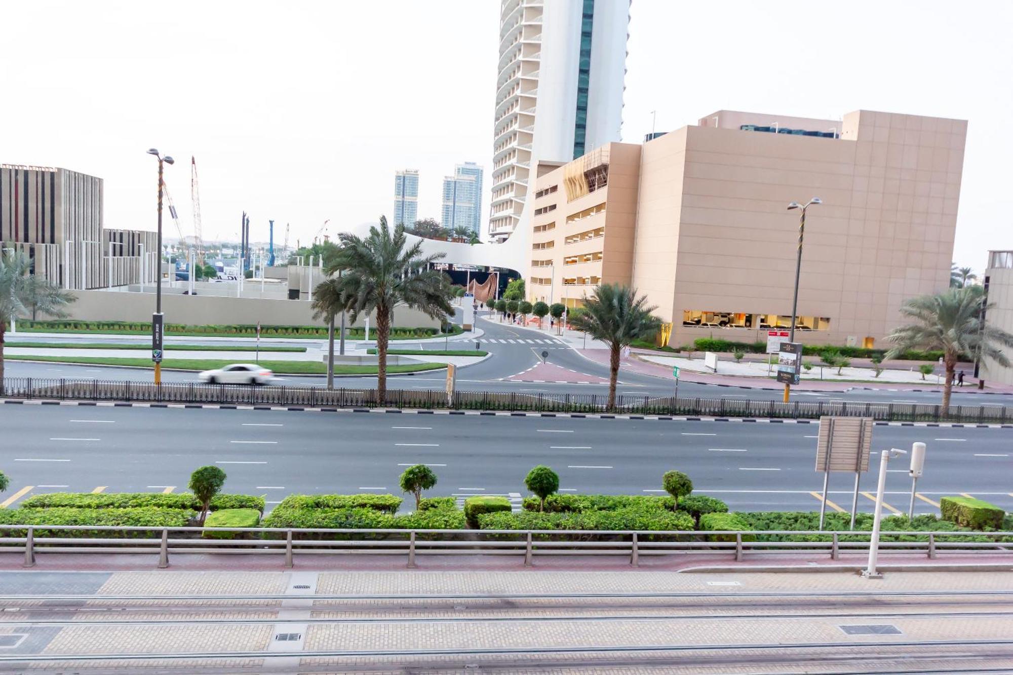 Nice Single Rooms For "Girls" Only In Dubai, Marina Экстерьер фото