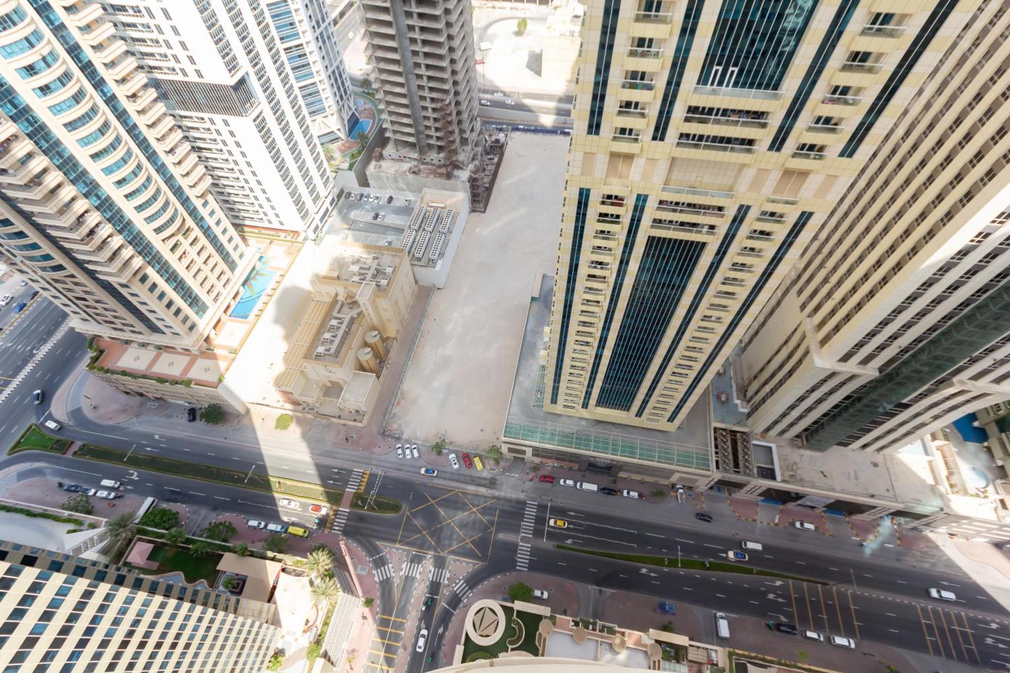Nice Single Rooms For "Girls" Only In Dubai, Marina Экстерьер фото