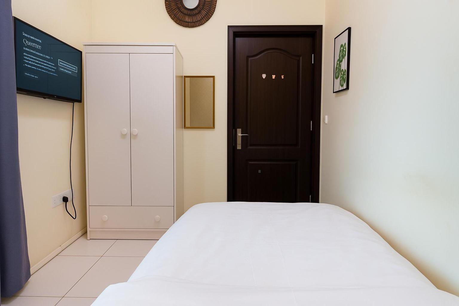 Nice Single Rooms For "Girls" Only In Dubai, Marina Экстерьер фото