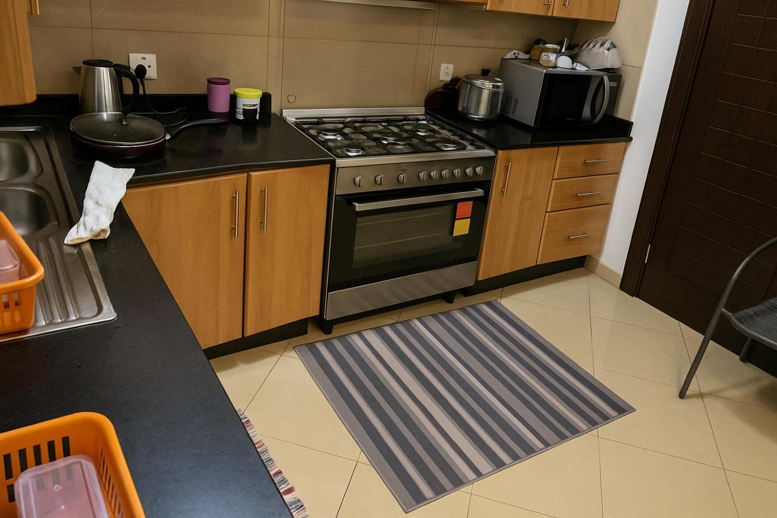 Nice Single Rooms For "Girls" Only In Dubai, Marina Экстерьер фото